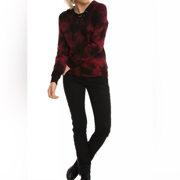 Hot Topic Women Burgundy Tie-Dye Hoodie - Picture 5 of 9